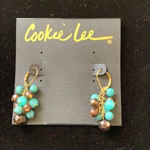 NWT Cookie Lee cluster earrings